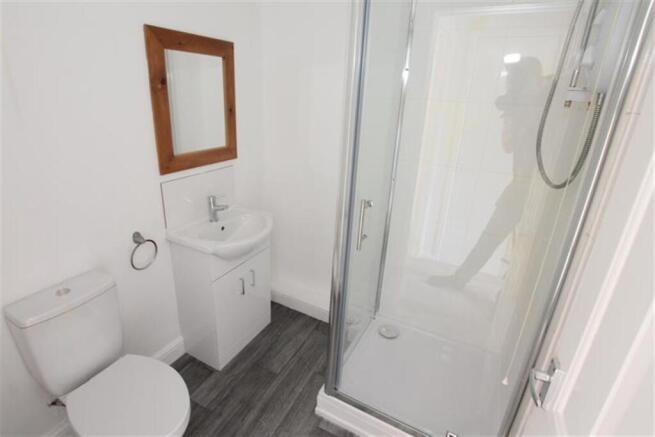 1 bed Flat to rent Image 4