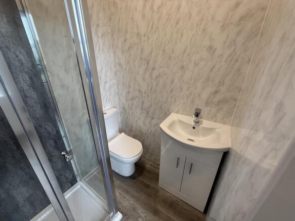 1 bed Apartment to rent Image 4