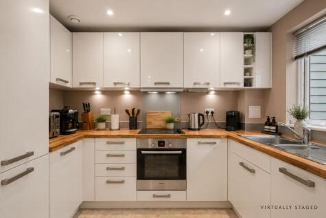 Poynder Drive, Snodland, ME6 5SP