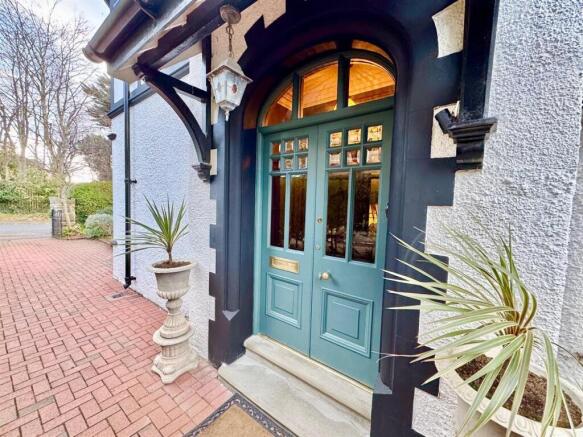 PHOTO-2025-11-19-17-59-55 (1).jpg