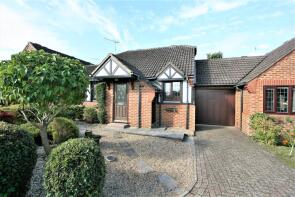 2, Grovebury Gardens, Park Street, St. Albans AL2 2QE