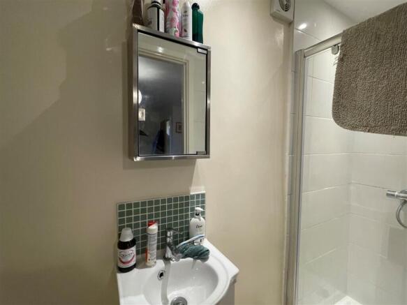 En Suite 2.jpg