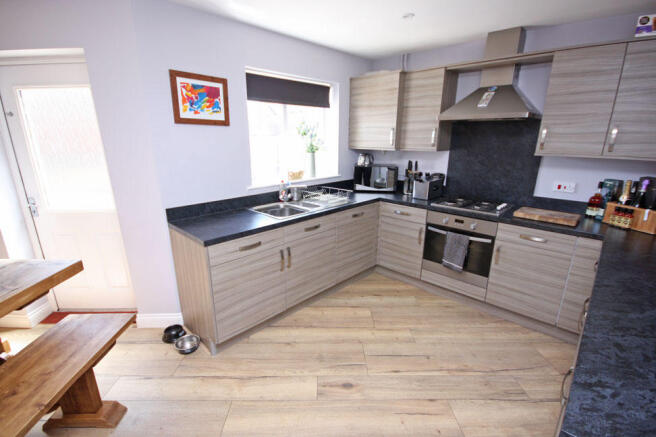 Kitchen/Dining Room