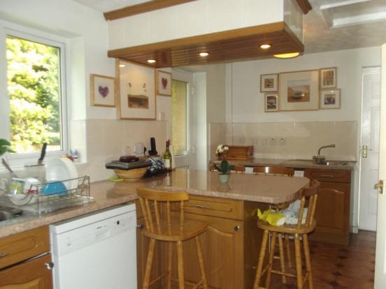 BREAKFAST BAR