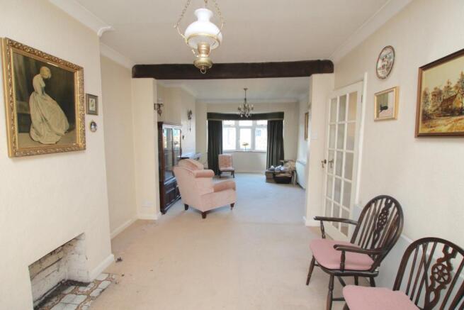 Lounge/dining room