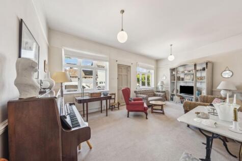 South Worple Way,
Mortlake, SW14