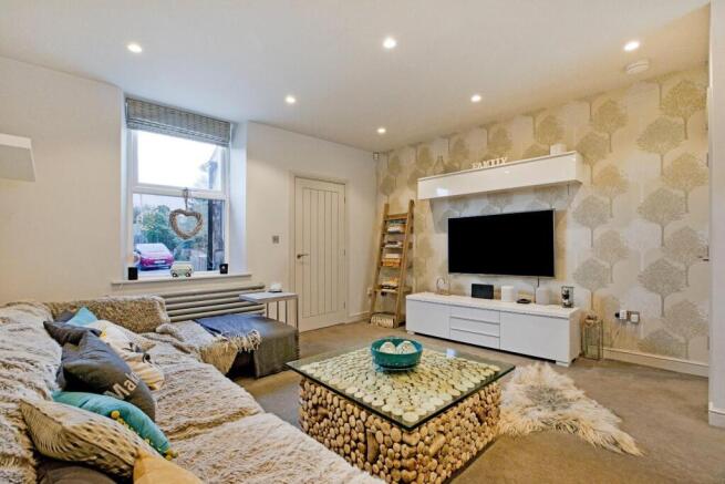 3 bed Terraced for sale Image 12