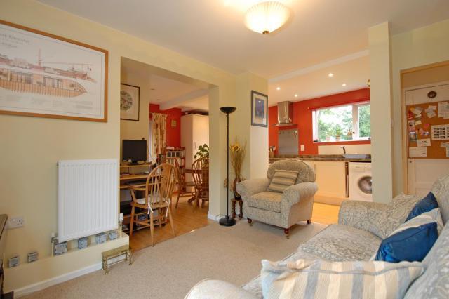 Open Plan Living/Dining/Reception