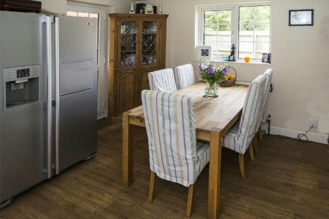 Kitchen/Breakfast Ro