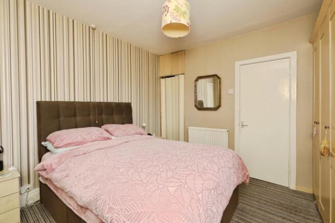 4 bed Terraced for sale Image 12