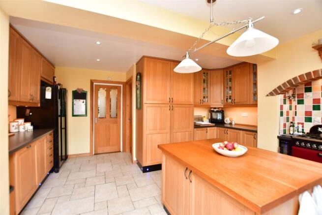 Kitchen/Breakfast Room