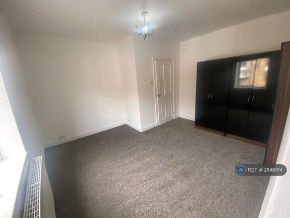 2 bed Terraced to rent Image 9