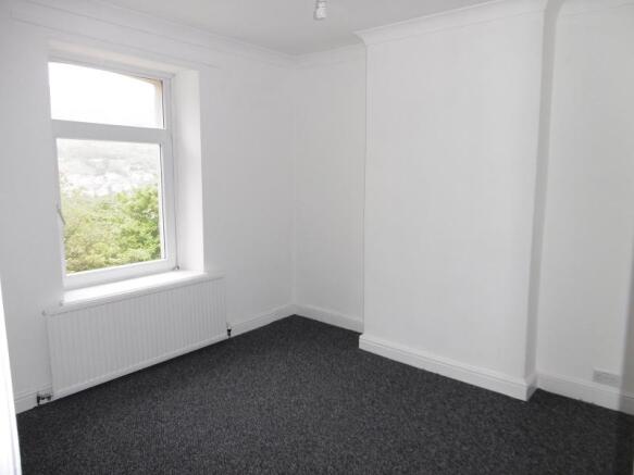 Bedroom 2 (REAR)