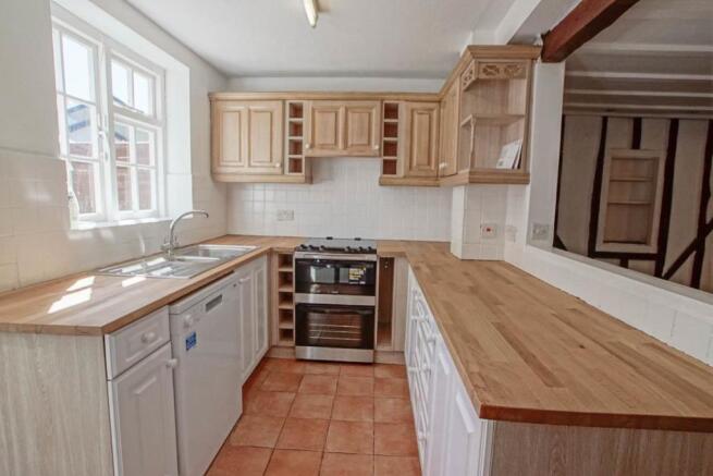 Fitted kitchen