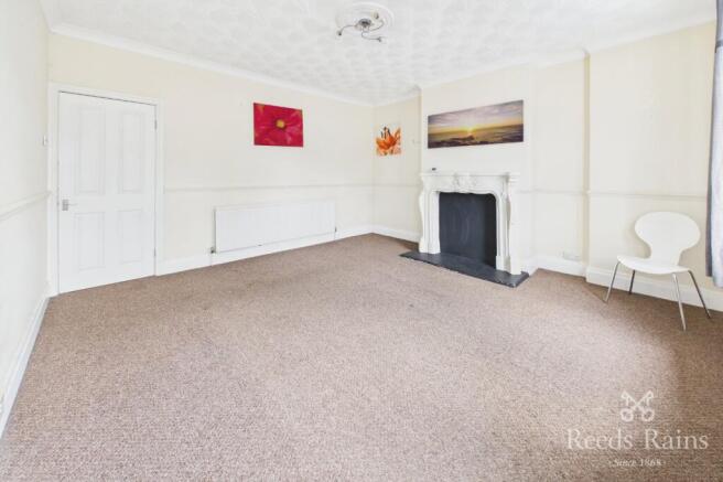 2 bed Apartment to rent Image 6
