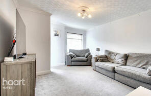 19, Lych Gate Walk, Hayes UB3 2NN