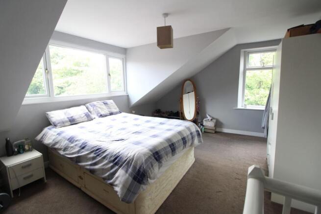 2 bed End of Terrace to rent Image 8