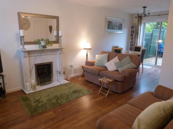 Open Plan Living Room/Dining Room