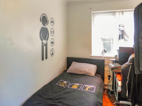 Photo 8