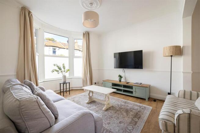 Monega Road, E7