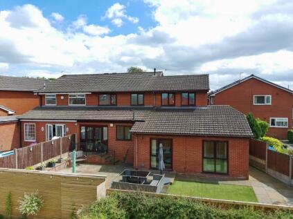 St James Close, Thornham, Rochdale