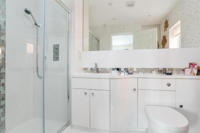 28 Millfield Close-13.jpg