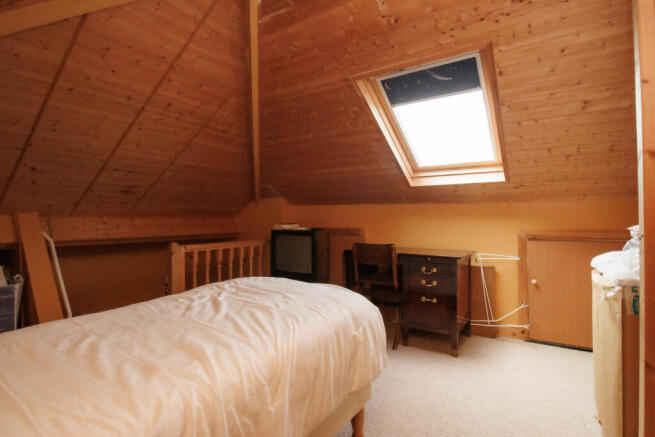 2 bed Semi-Detached Bungalow for sale Image 9