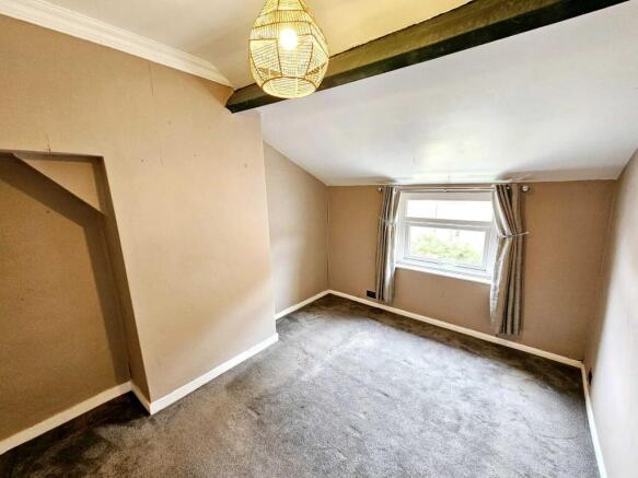 4 bed Terraced for sale Image 12