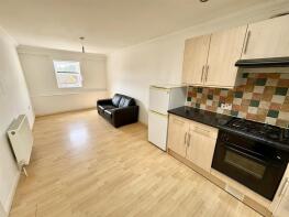 7, 26 Spinnaker Court, Kent Street, Portsmouth PO1 3FJ