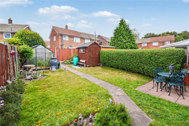 3 bed Terraced for sale Image 10