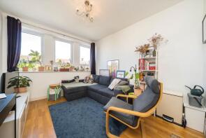 Flat 10, 17 Canham House, Heath Road, Twickenham TW1 4AW