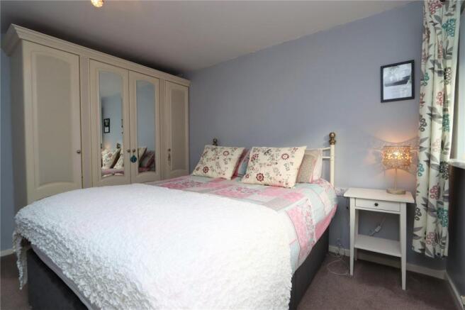 Bedroom 1 Pic 2