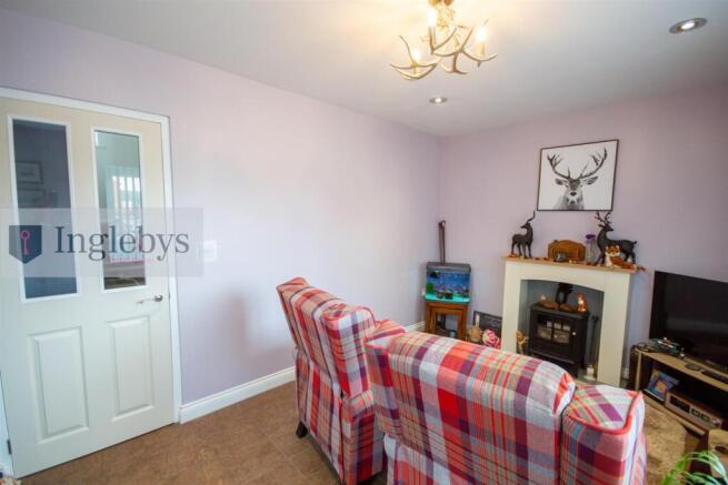 4 bed House for sale Image 7
