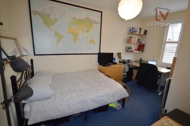 6 bed Terraced to rent Image 6