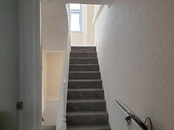HALLWAY.jpg