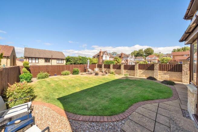 4 bed Detached for sale Image 4