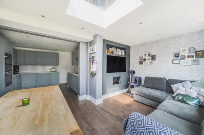 11-6821d3813fae8-1289669-ARW-11