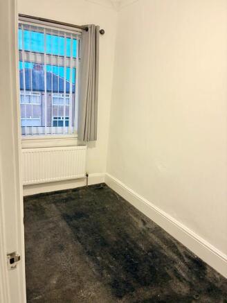 3 bed Semi-Detached for sale Image 6