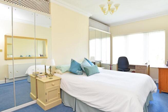 1 bed Flat for sale Image 4