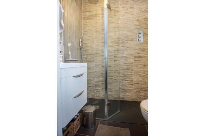 Master En-suite