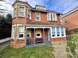 Flat 2, 13, Studland Road, Bournemouth BH4 8HZ