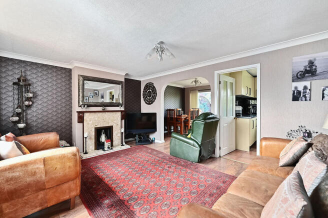 8 Chestnut Close ...