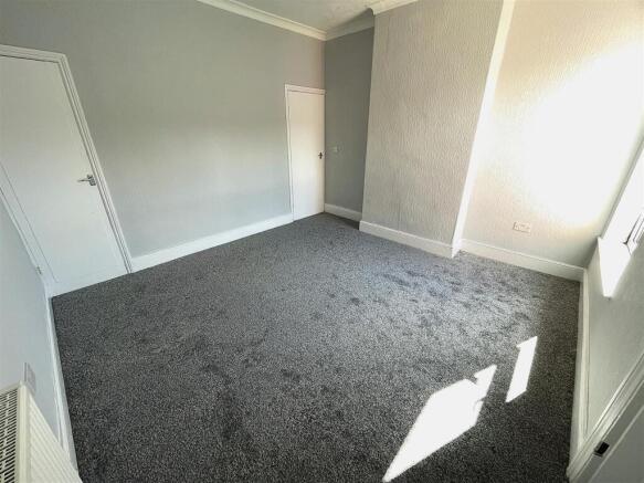 2 bed Terraced for sale Image 11