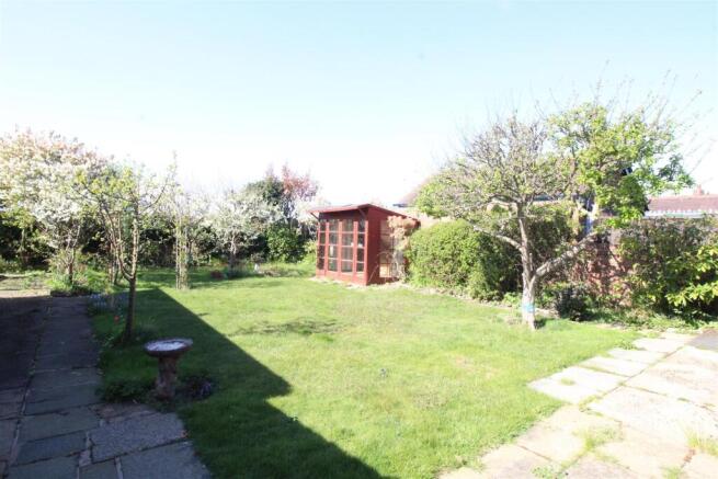 Crosland Road North, 39 - Rear garden 2.JPG
