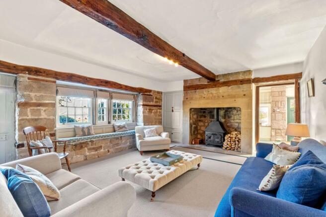 5 bed Detached for sale Image 10