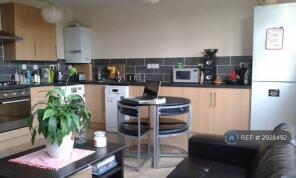 Flat 18, Noble Court, Cable Street, London E1 8HS