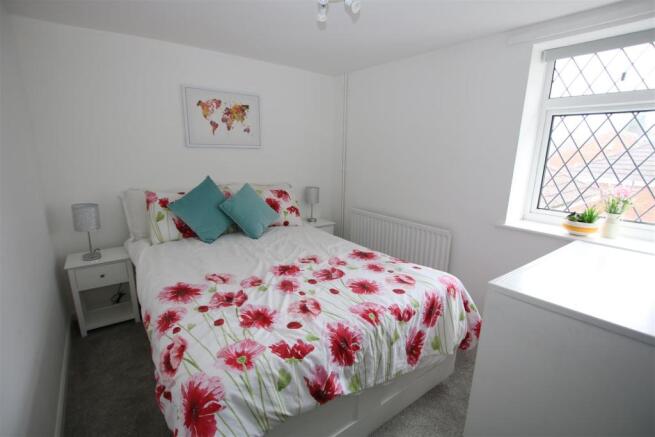 BEDROOM 2