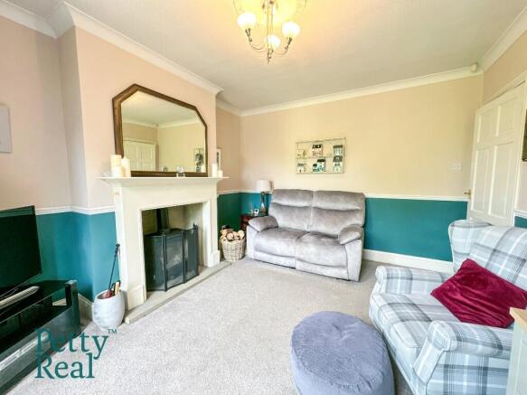 Castle Road, Colne, Lancashire, BB8 photo 4