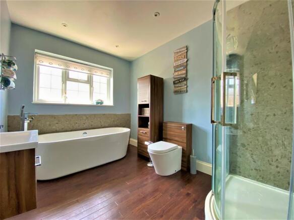 Bathroom Three Elms.jpg