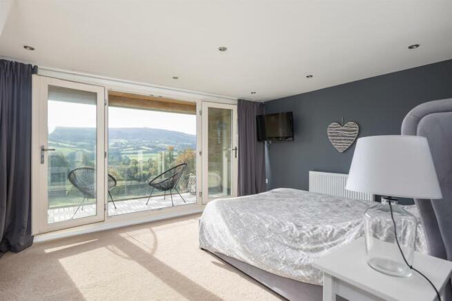 Principal Bedroom Suite
